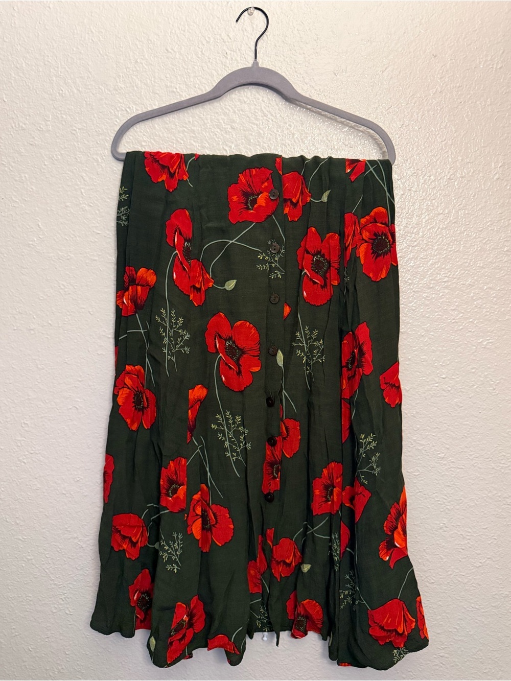 Floral Button-Front Olive Green Skater Skirt with Red Poppies